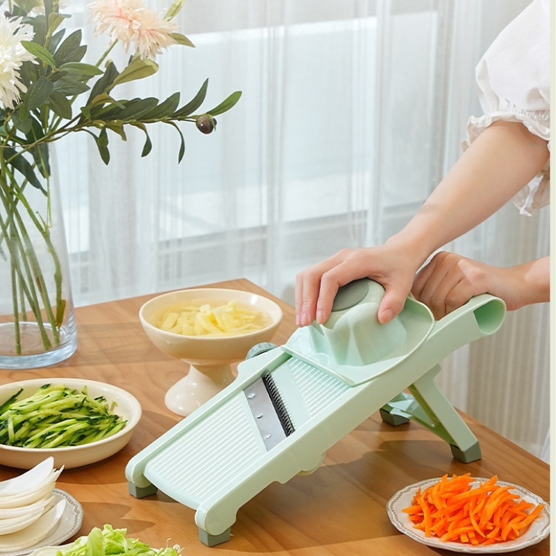 Vegetable cutter with adjustable thickness NO.FVT023